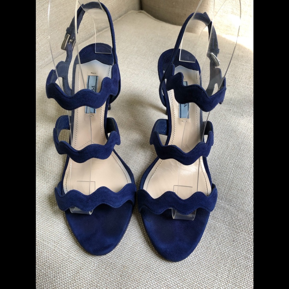 Prada Scalloped Sandals Blue Suede Heel Buckle US 8 - Picture 3 of 8